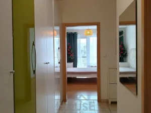 Prodej bytu 1+kk, Praha - Michle, V dolině, 43 m2