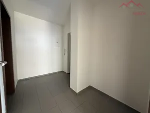 Pronájem bytu 2+kk, Chomutov, Žižkovo náměstí, 50 m2
