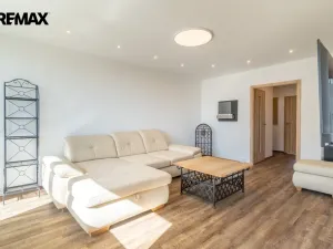 Prodej bytu 3+1, Praha - Komořany, Na Komořsku, 70 m2