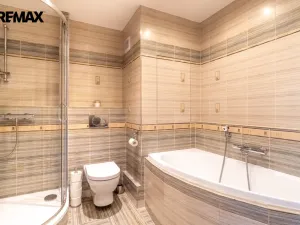 Prodej bytu 3+1, Praha - Komořany, Na Komořsku, 70 m2