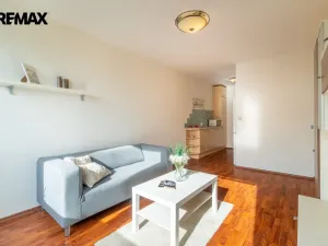 Prodej bytu 2+kk, Praha - Komořany, Na Komořsku, 43 m2
