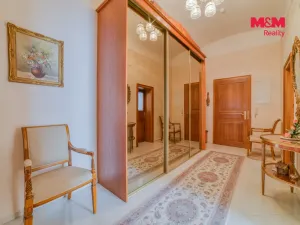 Prodej bytu 2+1, Mariánské Lázně - Úšovice, Anglická, 95 m2