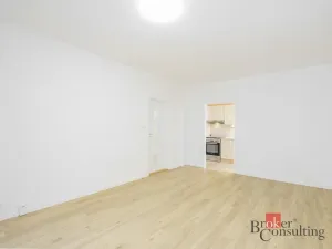 Prodej bytu 3+1, Praha - Modřany, Jordana Jovkova, 62 m2