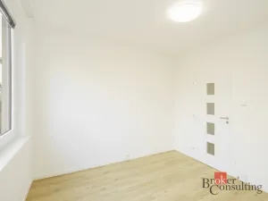Prodej bytu 3+1, Praha - Modřany, Jordana Jovkova, 62 m2
