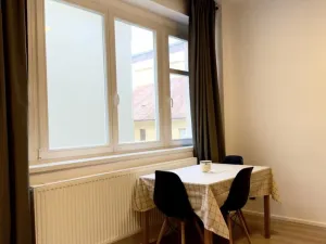 Pronájem bytu 2+kk, Praha - Karlín, Křižíkova, 36 m2