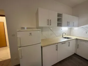 Pronájem bytu 2+kk, Praha - Libeň, Na Dědince, 45 m2