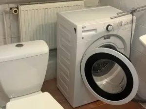 Pronájem bytu 1+kk, Praha - Dolní Chabry, Prunéřovská, 22 m2