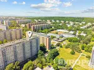 Prodej bytu 2+1, Praha - Kobylisy, Chabařovická, 62 m2