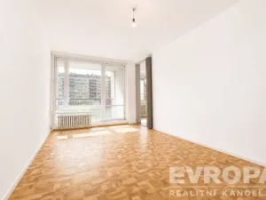 Prodej bytu 2+1, Praha - Kobylisy, Chabařovická, 62 m2