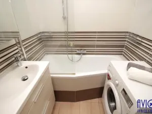 Pronájem bytu 3+1, Praha - Záběhlice, Jasmínová, 76 m2