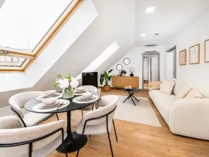 Prodej ubytování, Praha - Smíchov, Bieblova, 57 m2
