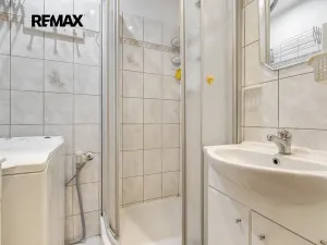 Prodej bytu 2+1, Karlovy Vary, I. P. Pavlova, 54 m2