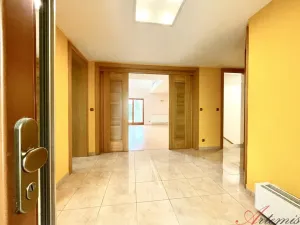 Prodej rodinného domu, Klášterec nad Ohří, Nerudova, 380 m2