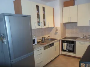Pronájem bytu 2+kk, Praha - Záběhlice, Velenovského, 58 m2