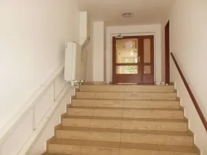 Pronájem bytu 2+kk, Praha - Záběhlice, Velenovského, 58 m2