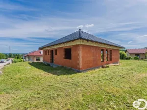 Prodej rodinného domu, Žleby, 172 m2