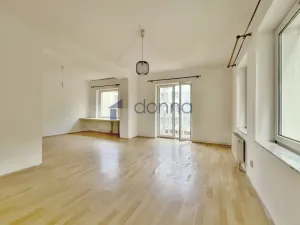 Prodej bytu 3+1, Praha, Podolská, 86 m2