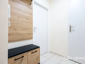 Pronájem bytu 1+1, Praha, Křivoklátská, 33 m2