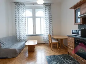 Pronájem bytu 2+kk, Praha - Karlín, Sokolovská, 47 m2