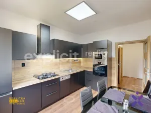 Pronájem bytu 2+1, Zlín, Padělky VI, 71 m2