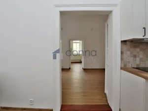 Pronájem bytu 2+1, Praha, Štěpánská, 48 m2