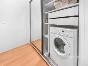 Pronájem bytu 2+kk, Praha - Vinohrady, Na Folimance, 56 m2