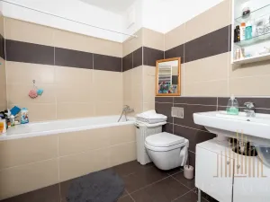 Pronájem bytu 2+kk, Praha - Libeň, Kurta Konráda, 61 m2