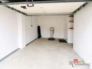 Pronájem garáže, Hradec Králové - Pražské Předměstí, Habrmanova, 25 m2