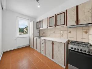 Prodej bytu 3+1, Černuc, 79 m2