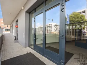 Pronájem bytu 2+kk, Praha - Modřany, Komořanská, 63 m2