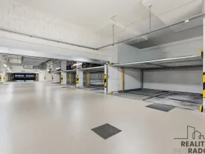 Pronájem bytu 2+kk, Praha - Modřany, Komořanská, 63 m2