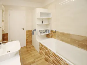 Pronájem bytu 2+kk, Praha, Makedonská, 49 m2