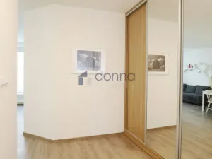 Pronájem bytu 2+kk, Praha, Makedonská, 49 m2