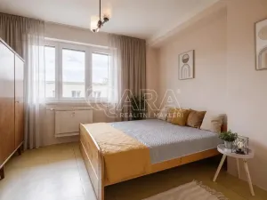 Prodej bytu 3+1, Kamenice, Sídliště I, 72 m2