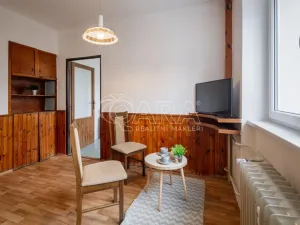 Prodej bytu 3+1, Kamenice, Sídliště I, 72 m2