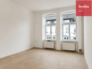 Pronájem bytu 2+1, Krnov, nám. Minoritů, 62 m2