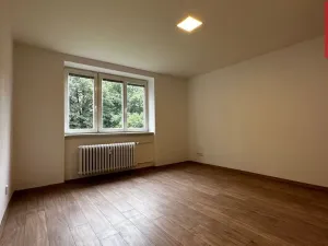 Pronájem bytu 2+1, Opava, Krnovská, 65 m2