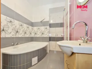 Prodej bytu 3+1, Nadějov, 85 m2
