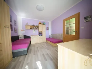 Prodej bytu 3+1, Třebíč - Nové Dvory, Jar. Haška, 70 m2