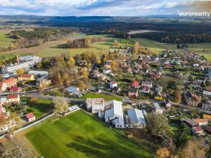 Prodej výrobních prostor, Plesná, Dlouhá, 2031 m2