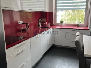 Pronájem bytu 3+1, Praha, Pod lysinami, 75 m2