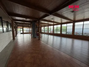 Prodej obchodního prostoru, Olomouc - Nemilany, 600 m2