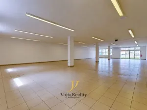 Pronájem obchodního prostoru, Uničov, Šumperská, 450 m2
