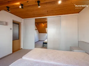 Prodej vícegeneračního domu, Kraslice, Pod nádražím, 259 m2