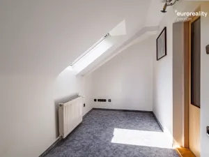 Prodej vícegeneračního domu, Kraslice, Pod nádražím, 259 m2