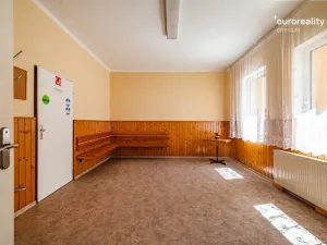 Prodej vícegeneračního domu, Kraslice, Pod nádražím, 259 m2
