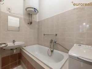 Prodej bytu 2+1, Mariánské Lázně, Hlavní třída, 79 m2