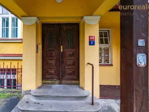 Prodej bytu 2+1, Mariánské Lázně, Hlavní třída, 79 m2