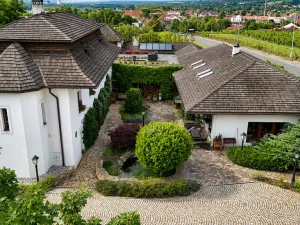 Prodej podílu 1/1 rodinného domu, Mělník, Legionářů, 518 m2