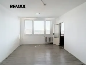 Pronájem bytu 1+1, Praha - Kobylisy, Košťálkova, 33 m2